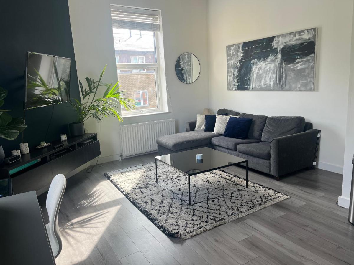 Spacious Modern 1-Bed Apartment Near Victoria Park London Exteriör bild