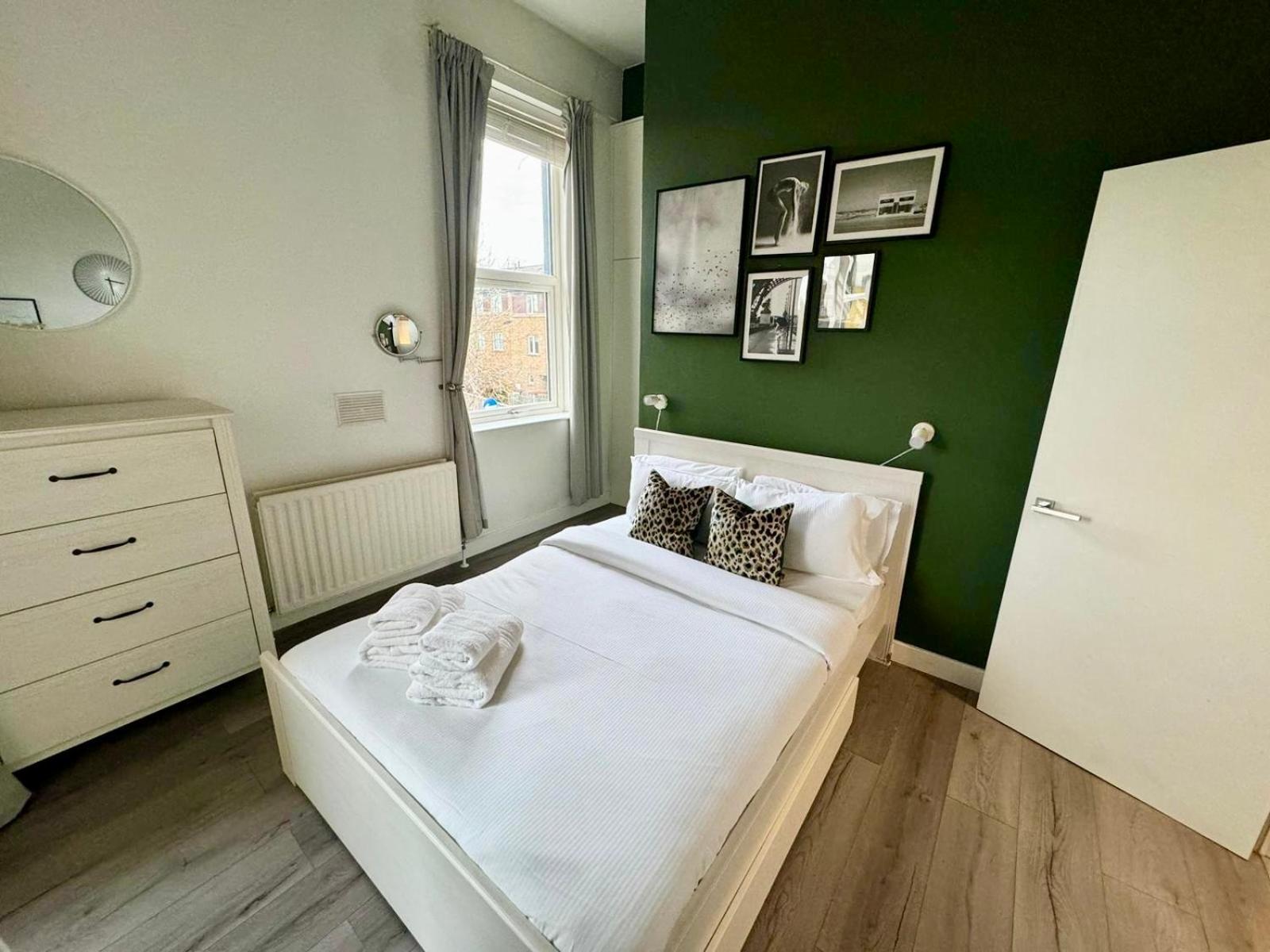 Spacious Modern 1-Bed Apartment Near Victoria Park London Exteriör bild